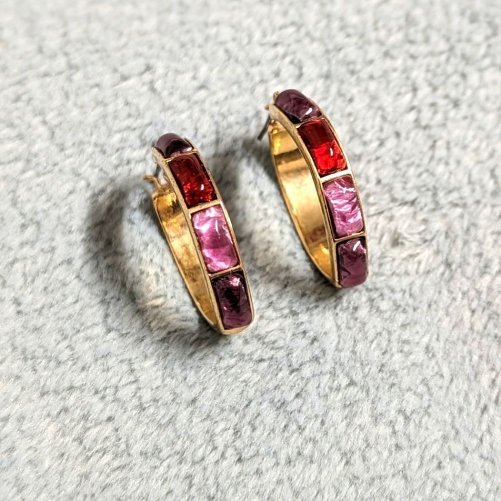 Vintage Liz Claiborne Goldtone Hoop Earrings w/ Variegated Purple Accents